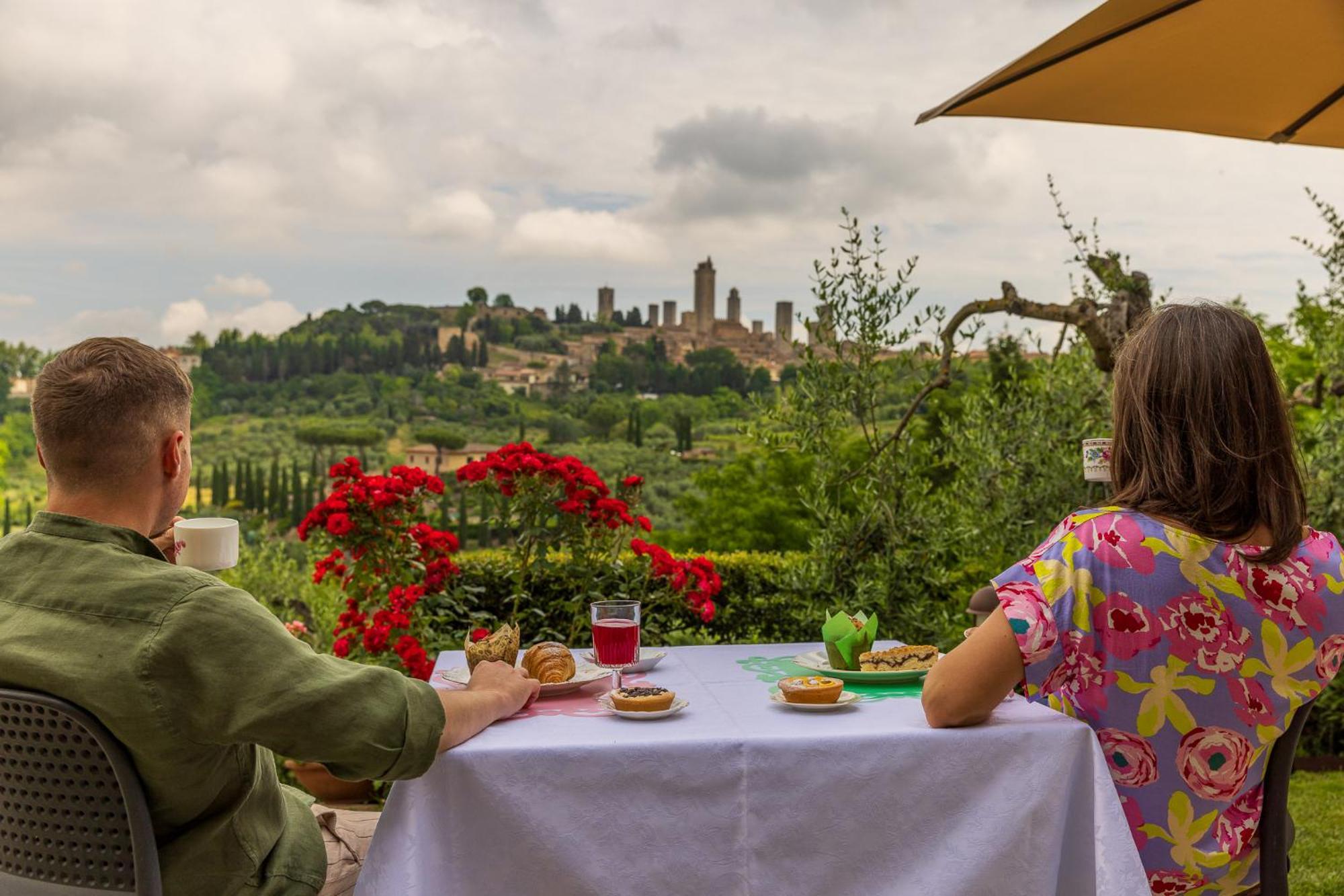 B&B La Cornice San Gimignano Exterior foto